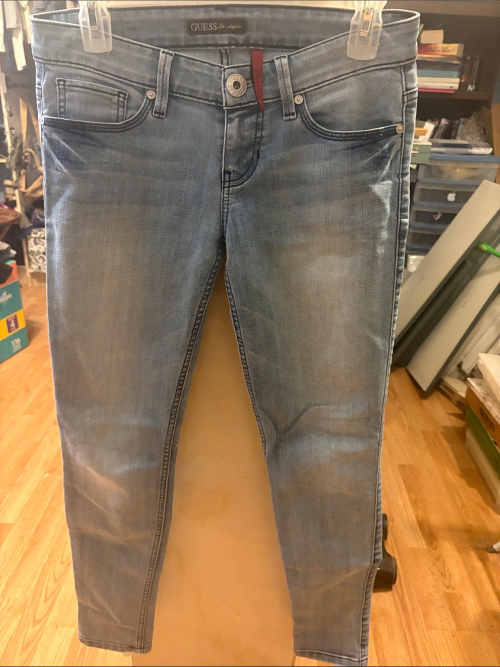 Guess Women's Skinny Jeans in Light Blue Wash